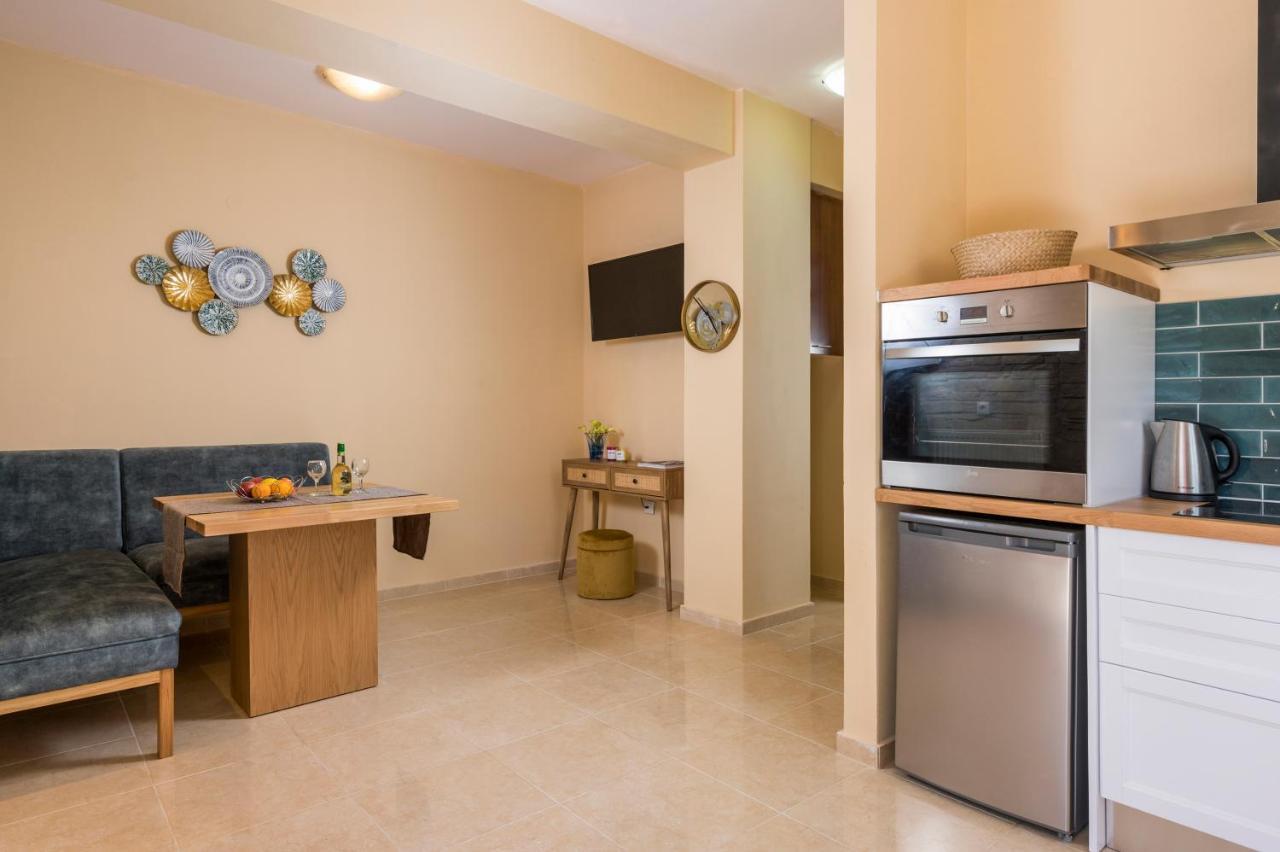 Anna Boutique Apartment Като-Даратсо Экстерьер фото
